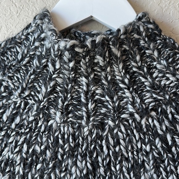 I.N.C. International Concepts Chunky Knit Turtleneck Sweater Size Medium - Picture 3 of 11